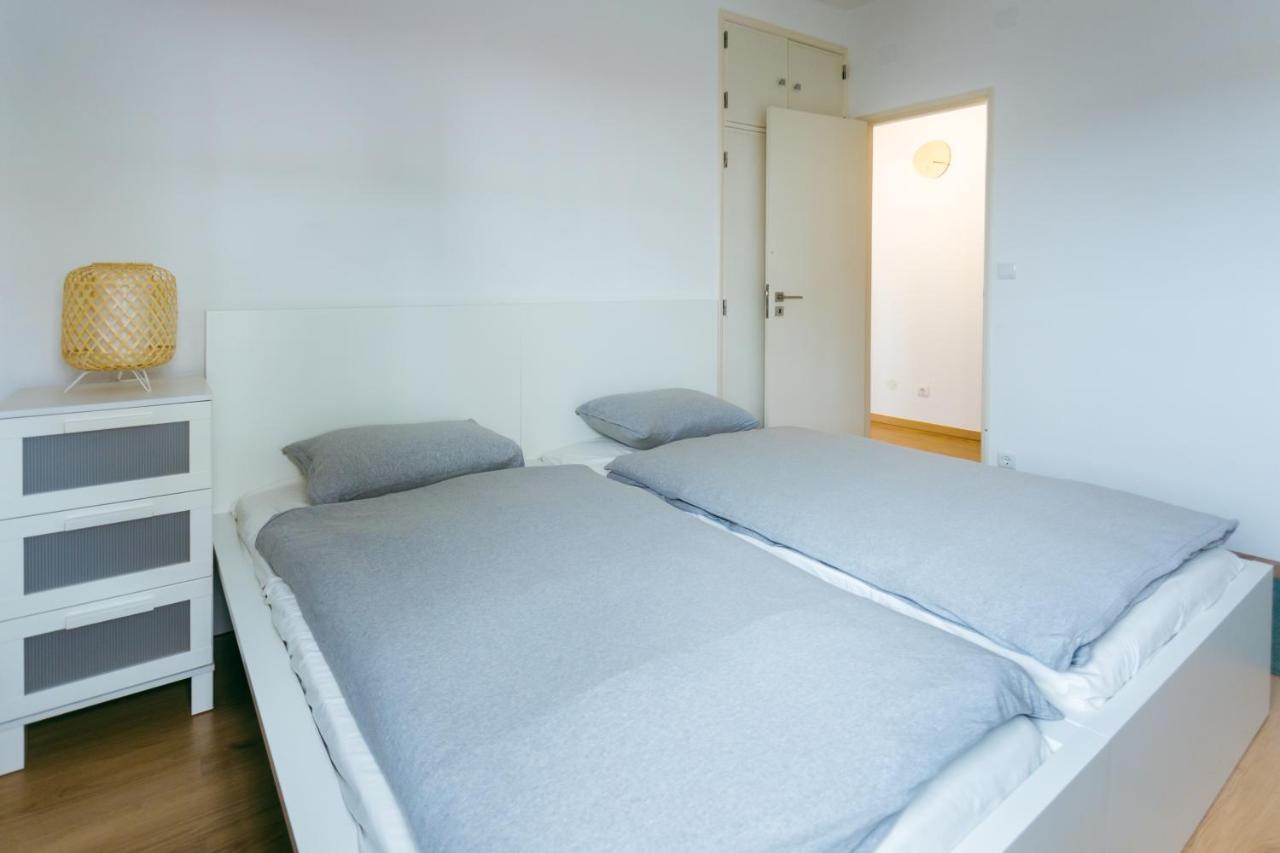 Enjoy View Apartment - Ocean, Surf, Beach, Eat & Work Atouguia Da Baleia Extérieur photo
